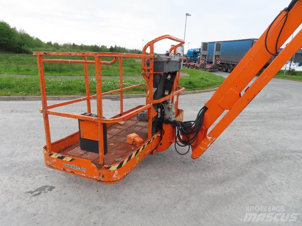 JLG 860 SJ 견인식 전동이동 리프트