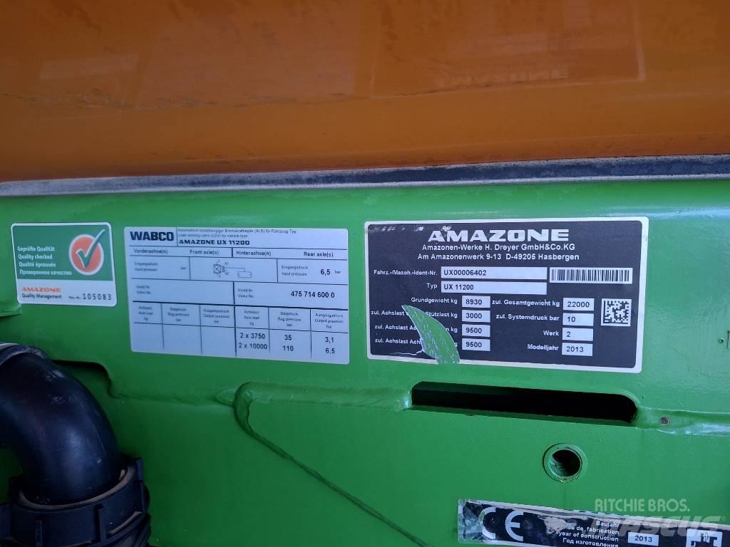 Amazone UX 11200 견인형 분무기