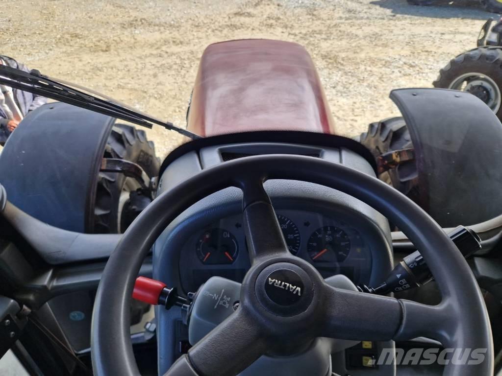 Valtra T 180 트랙터