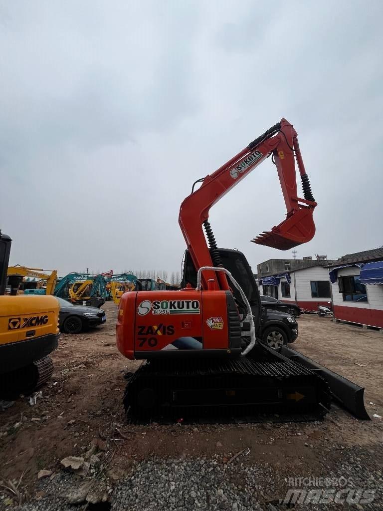 Hitachi ZX 70 중형굴삭기 7톤-28톤
