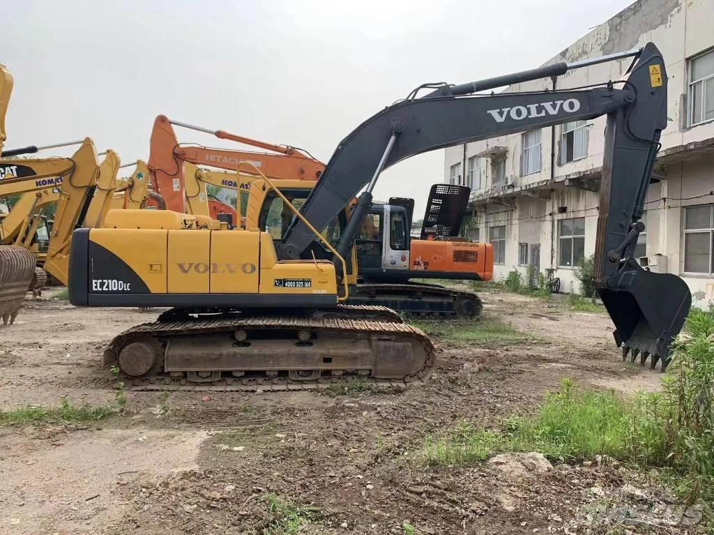 Volvo EC 210 D 중형굴삭기 7톤-28톤