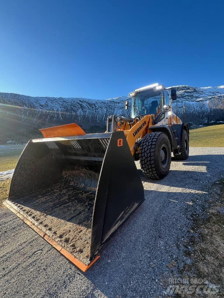 Liebherr L 538  휠로우더