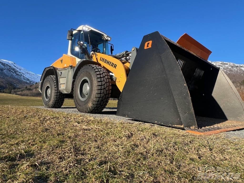 Liebherr L 538  휠로우더