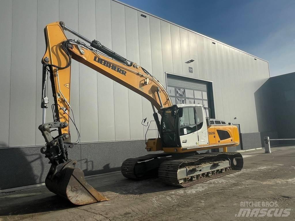 Liebherr R 926 LC 대형 굴삭기 29톤 이상