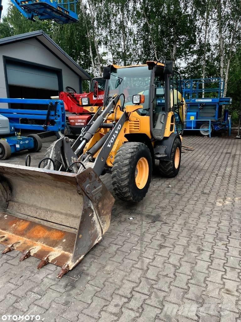 Volvo L 25 F  휠로우더
