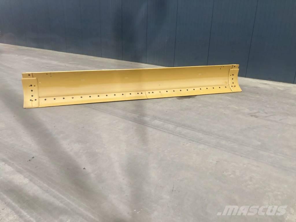CAT 120M Moldboard 삽날