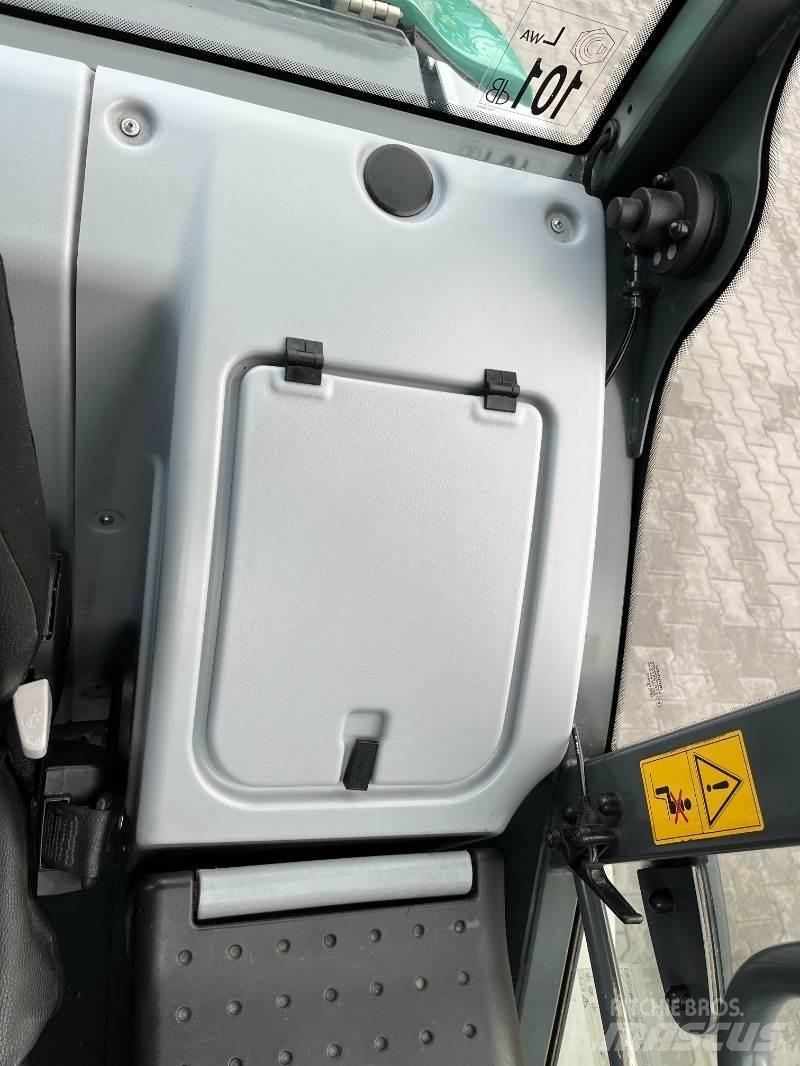 Kramer 680T 텔러 핸들러