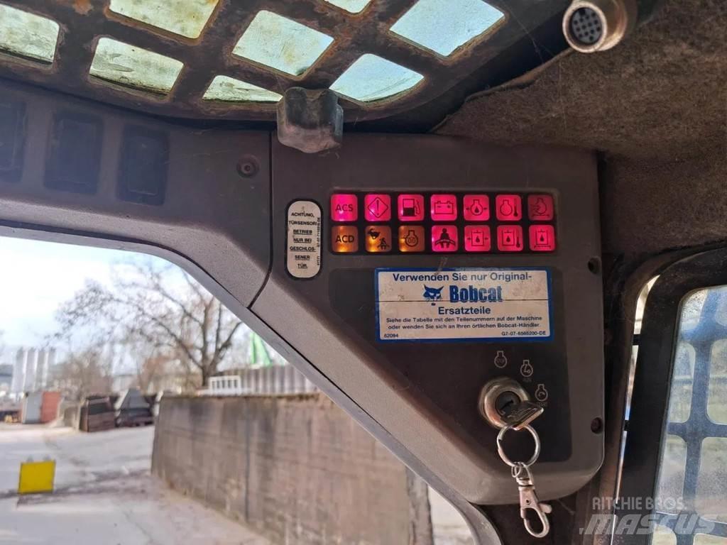 Bobcat S130  스키드로더