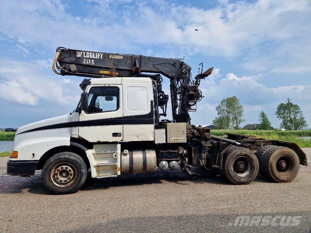 Volvo NH12.460 트랙터 유닛