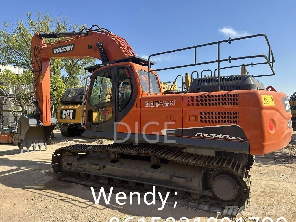 Doosan DX 340 중형굴삭기 7톤-28톤