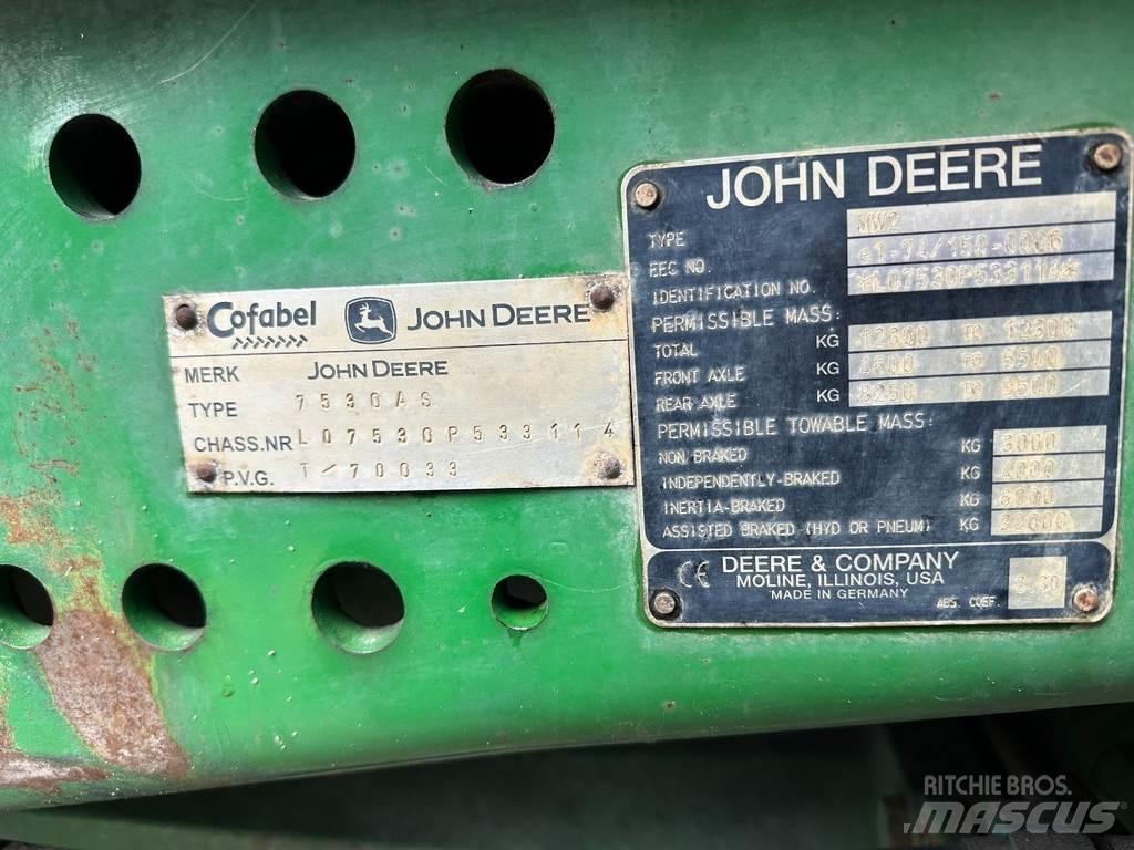 John Deere 7530 트랙터