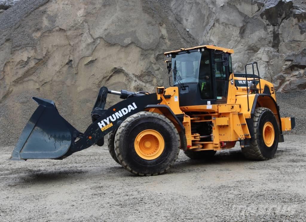 Hyundai HL 975 ACVT  휠로우더