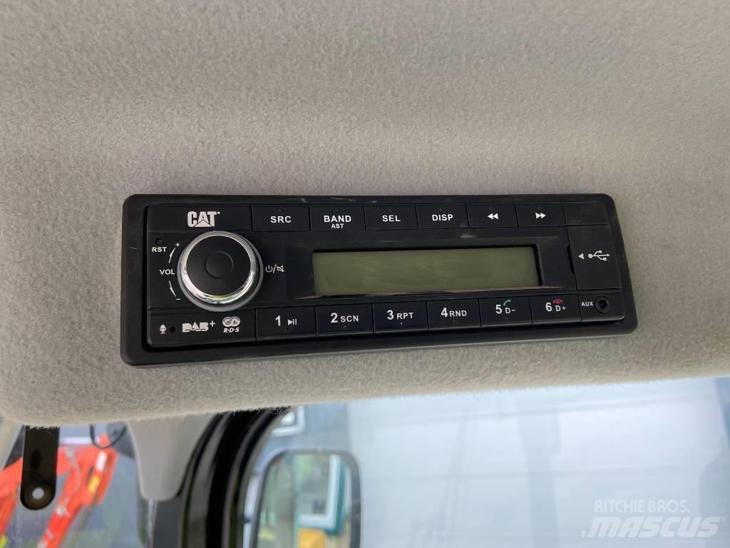 CAT 906  휠로우더