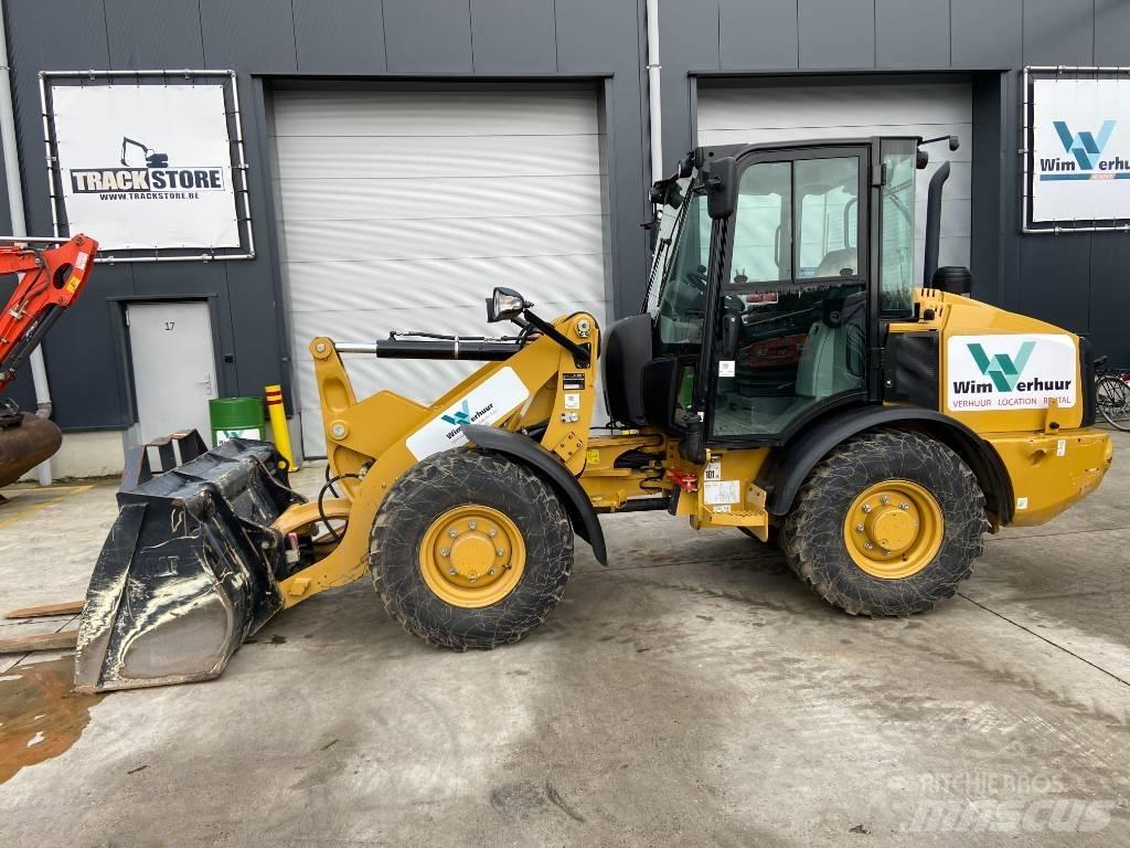 CAT 906  휠로우더