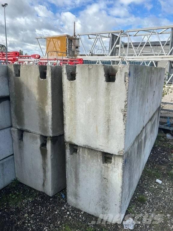 Potain MR 225 타워 크레인