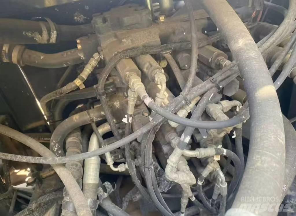 Sumitomo SH240LC 대형 굴삭기 29톤 이상