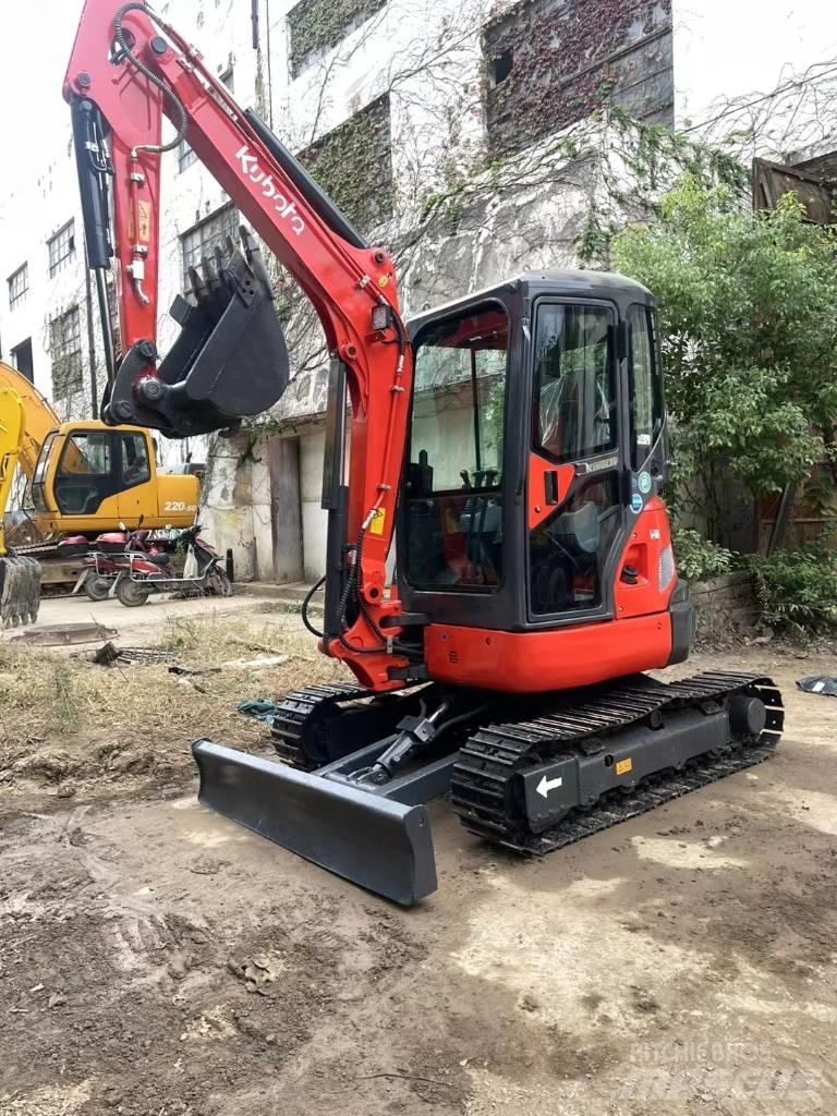 Kubota U35 소형 굴삭기 7톤 미만