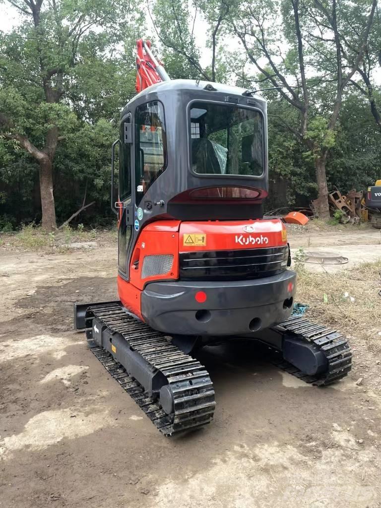 Kubota U35 소형 굴삭기 7톤 미만