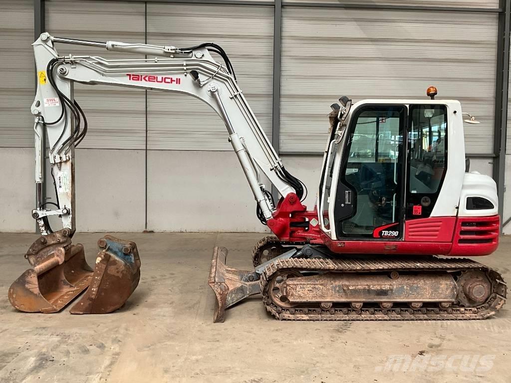 Takeuchi TB 290 중형굴삭기 7톤-28톤