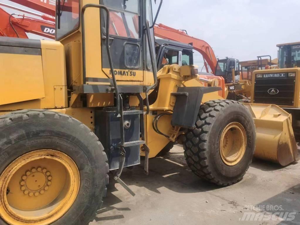 Komatsu WA 320  휠로우더