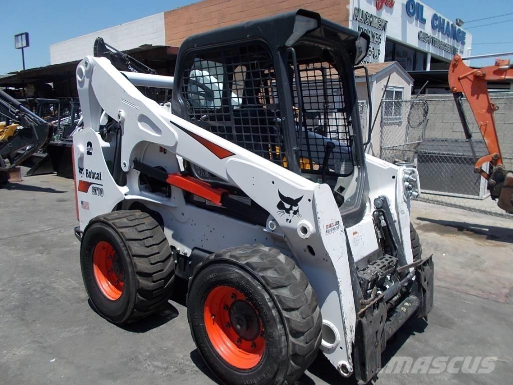 Bobcat S770  스키드로더