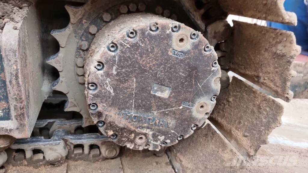 Hyundai 220 LC 대형 굴삭기 29톤 이상