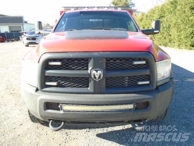 Dodge Ram 5500 회수 차량