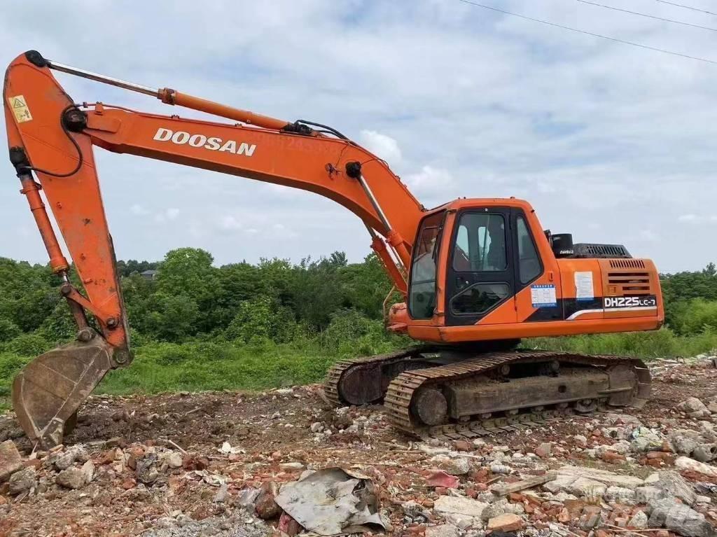 Doosan DH 225 LC-7 대형 굴삭기 29톤 이상