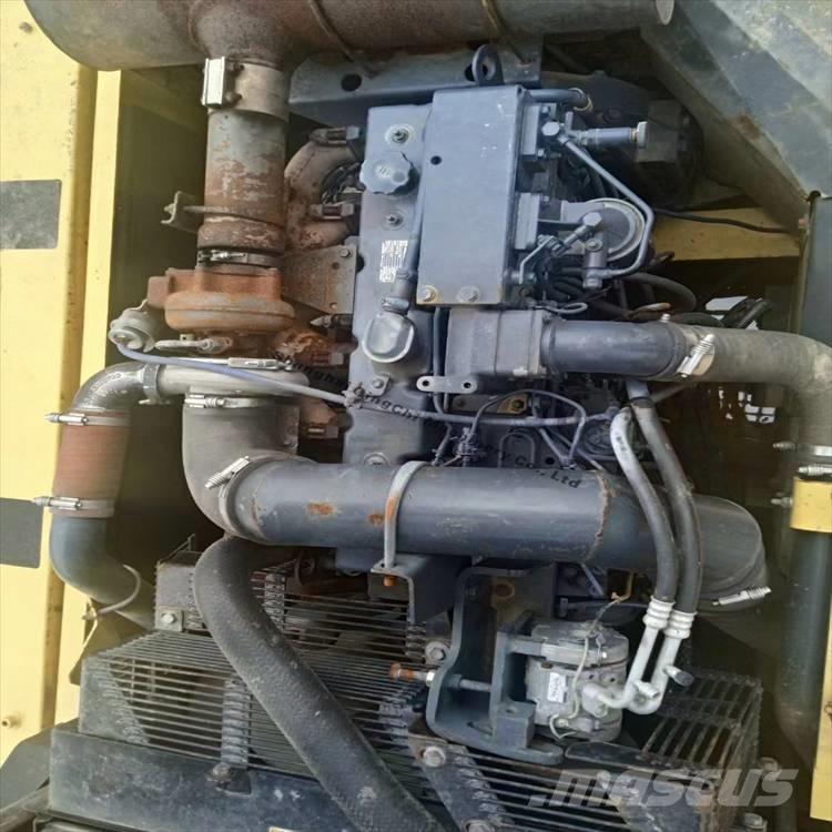 Komatsu 300 대형 굴삭기 29톤 이상