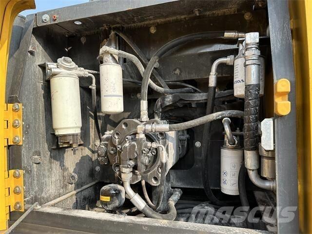 Volvo EC240 대형 굴삭기 29톤 이상