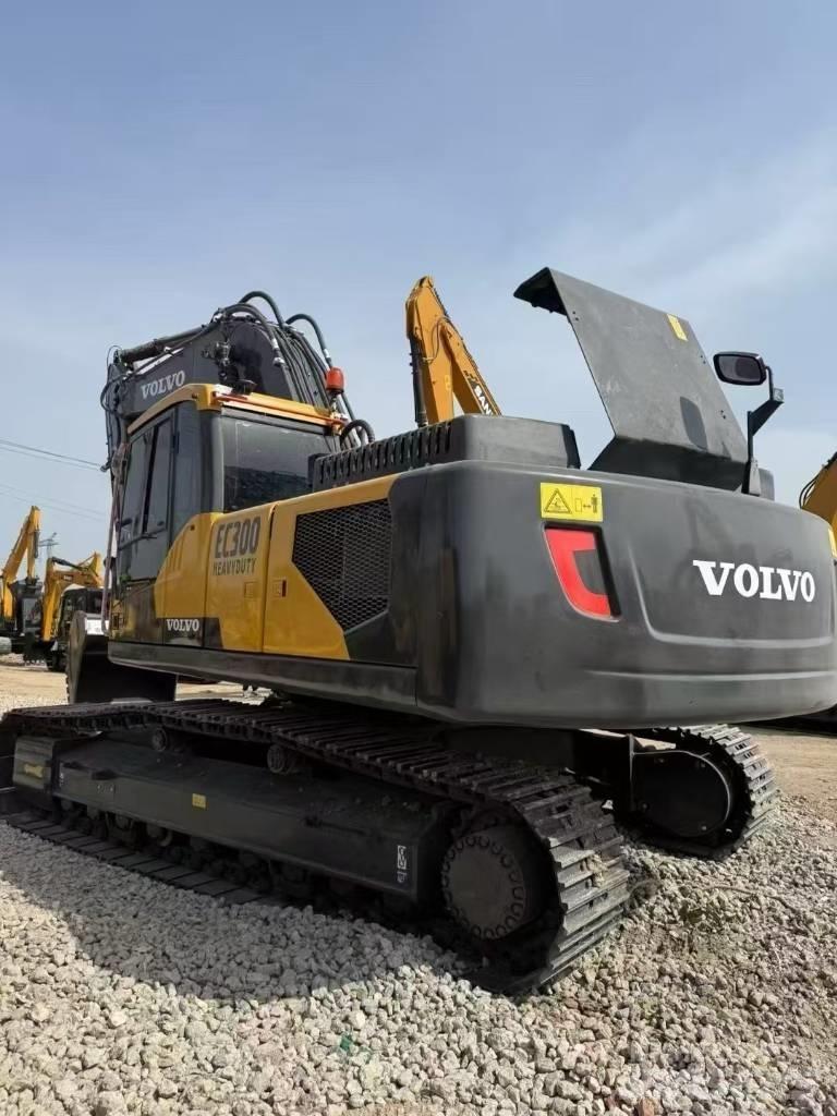 Volvo 300D 대형 굴삭기 29톤 이상