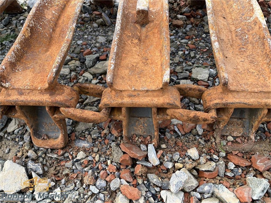 Clark ATF 600x26,5 트랙, 체인 및 언더캐리지