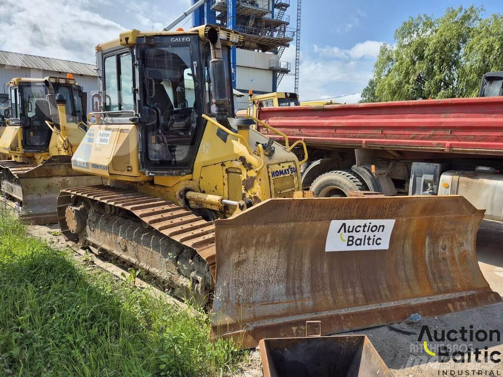 Komatsu D51 크롤러 도저