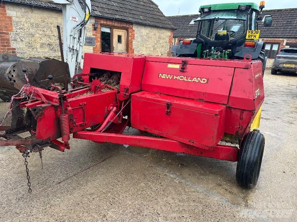 New Holland 370 각형 곤포기