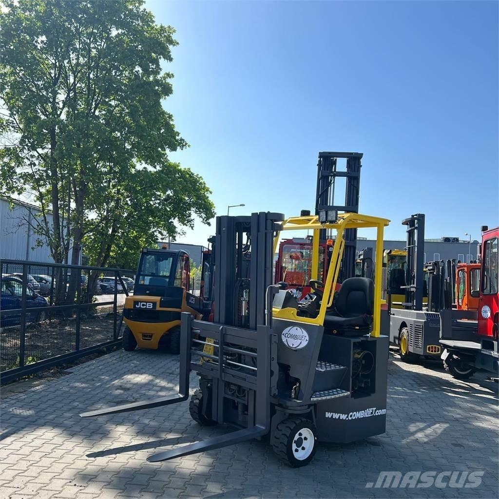 Combilift CBE 3000 4방향 리치트럭