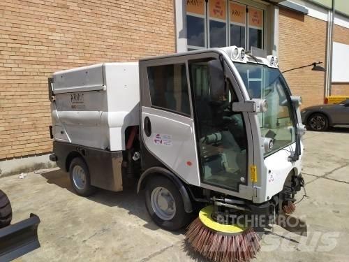 Bucher CC 2020 도로 청소차