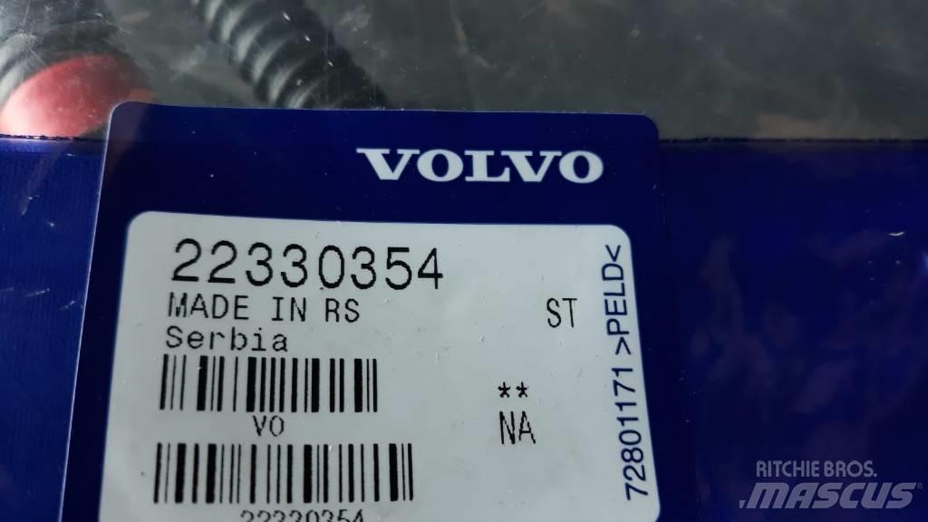 Volvo HOSE 22330354 운송 장비 - 기타