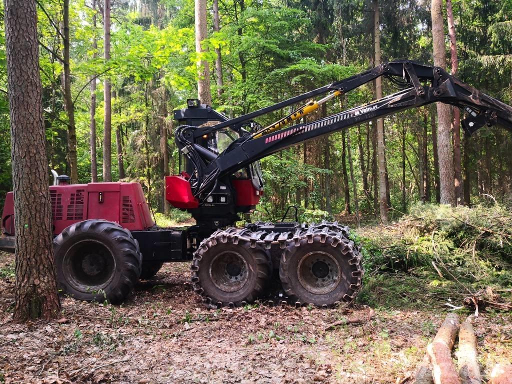 Valmet 911.3 원목 하베스터