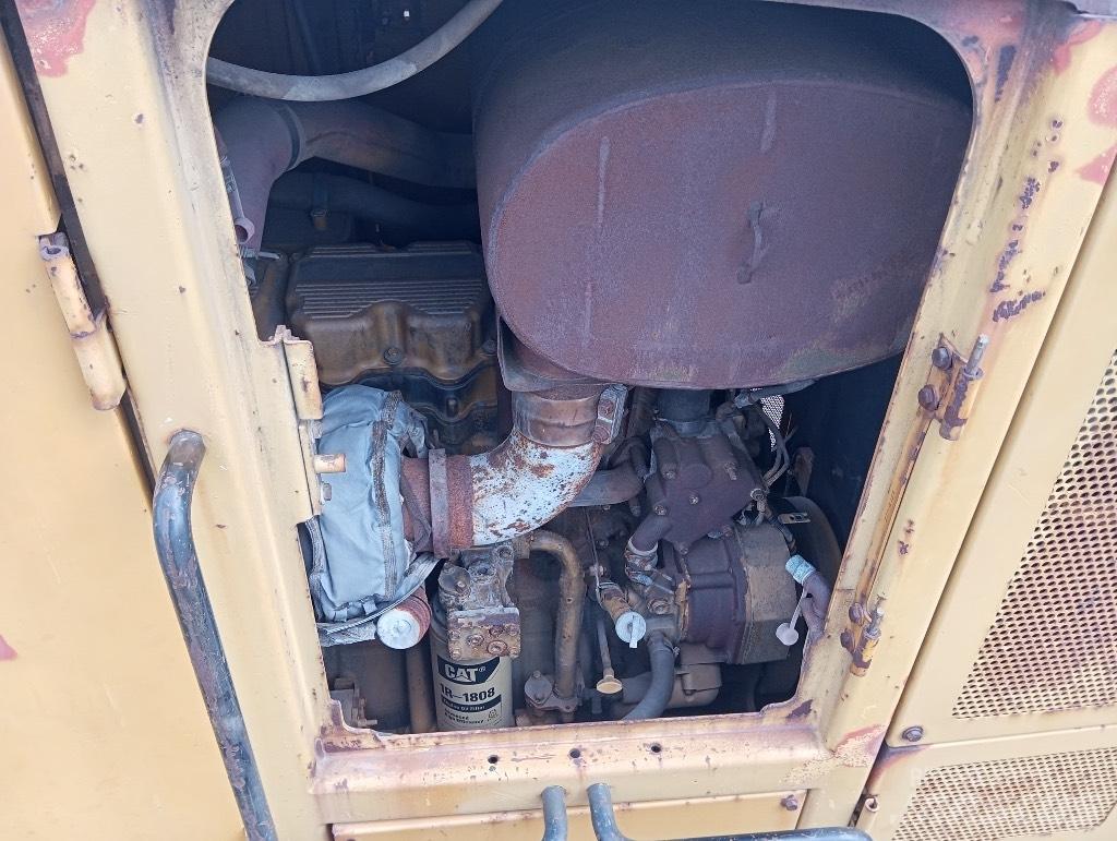CAT 24 M 그레이더