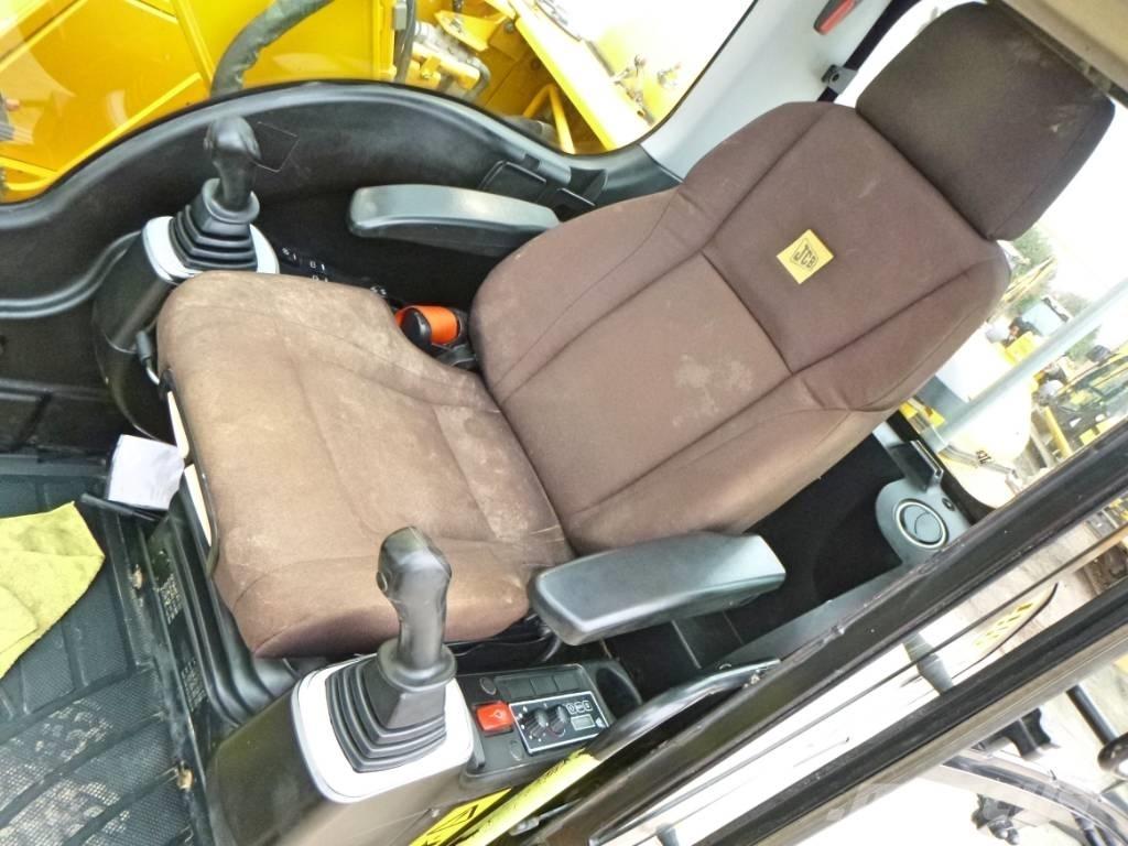 JCB JS 130 LC 대형 굴삭기 29톤 이상