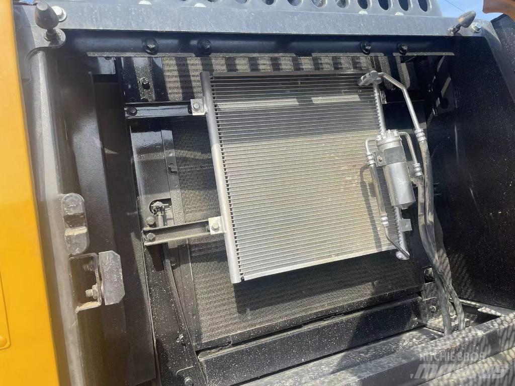 Volvo EC 210 대형 굴삭기 29톤 이상