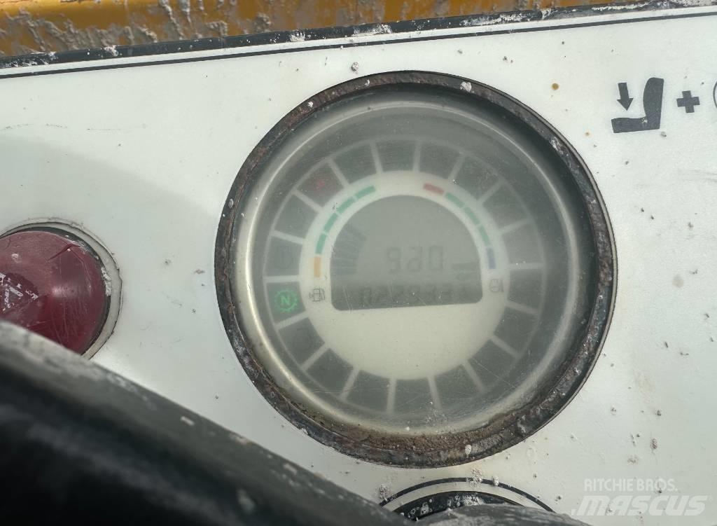 JCB 9TFT 건설현장 덤프트럭