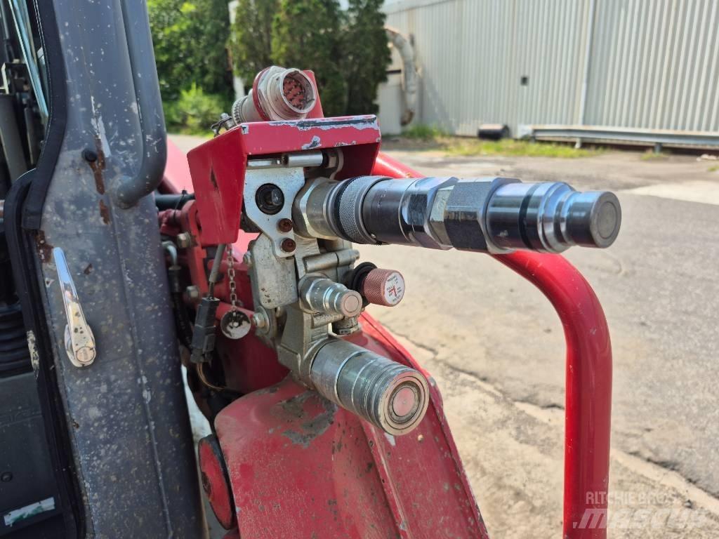 Takeuchi TL 8  스키드로더