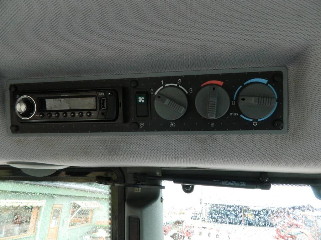 Valtra T 140 트랙터
