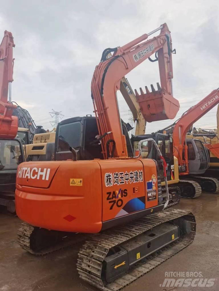Hitachi ZX 70 소형 굴삭기 7톤 미만