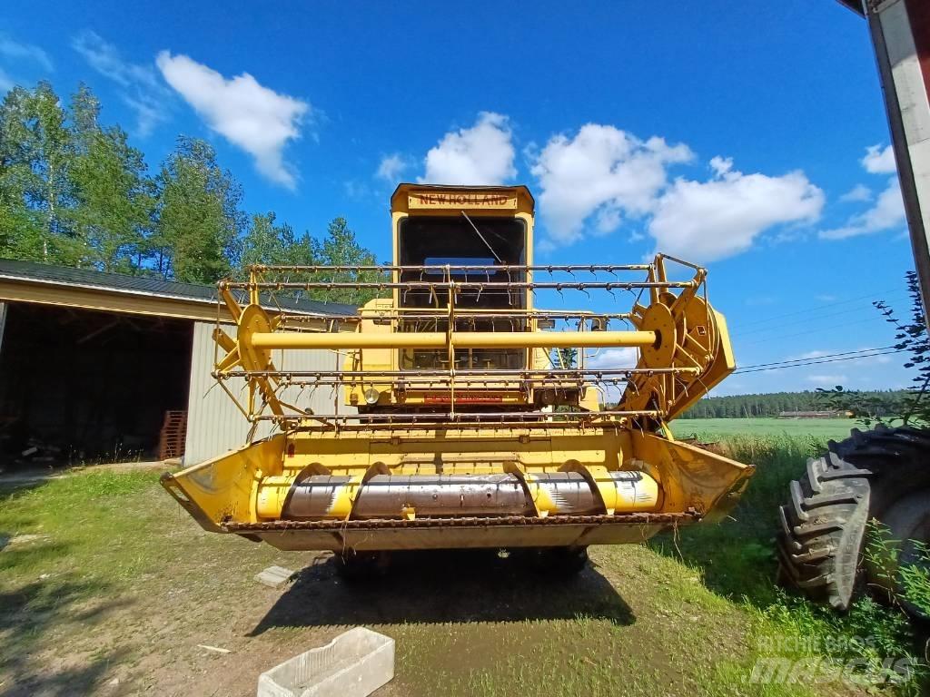 New Holland 8030 콤바인 수확기