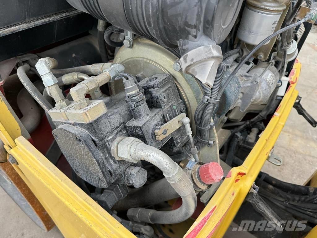 Dynapac CC1100 트윈 드럼 롤러