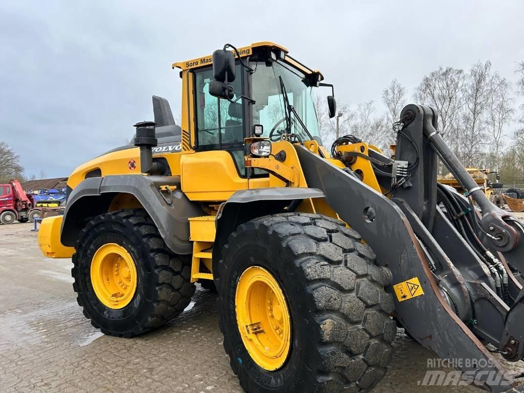Volvo L 120 H  휠로우더