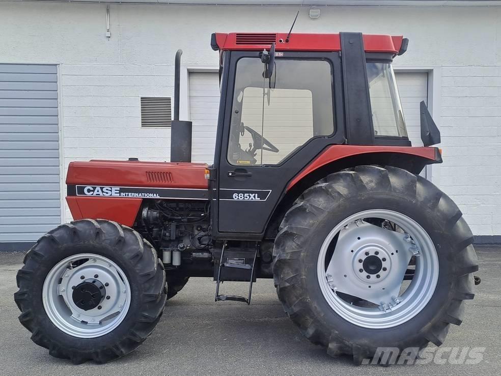 Case IH 685 XL 트랙터