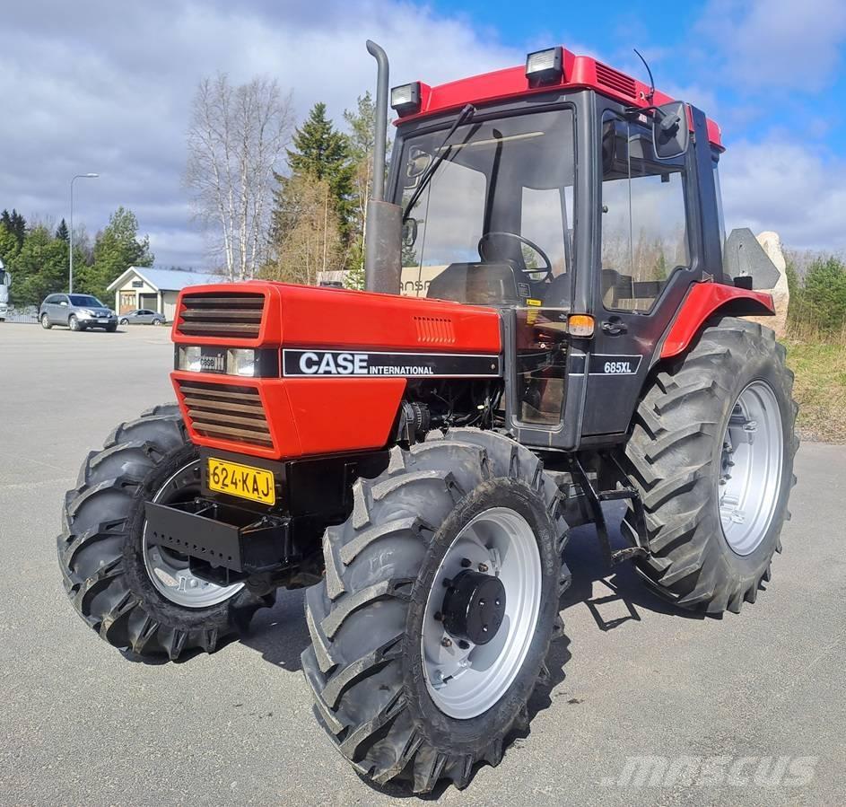 Case IH 685 XL 트랙터